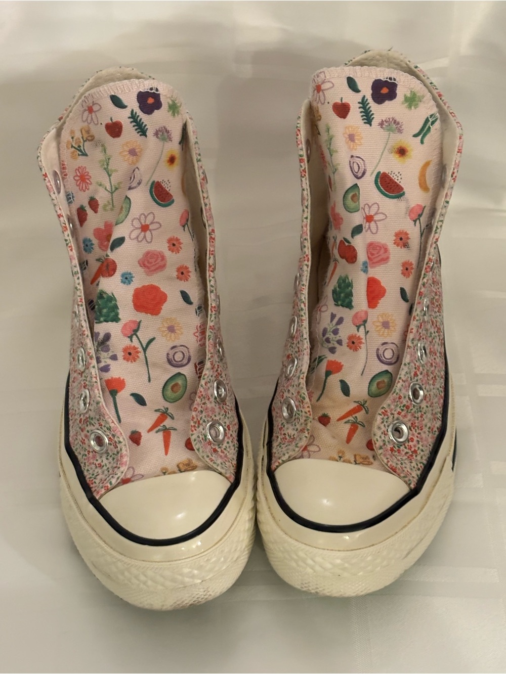 Converse Chuck 70 Hi Fruits & Florals Pink Sneakers Size W5 - Picture 8 of 10